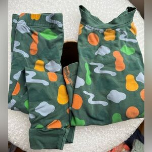 Hanna Andersson multi color green, orange, purple tencel long sleeve Pajama Set